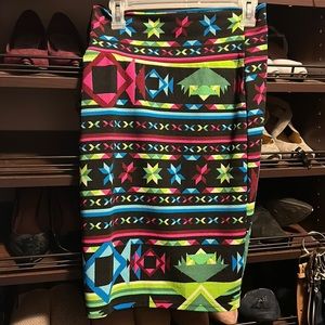 Woman’s LuLaRoe Cassie skirt. Size S